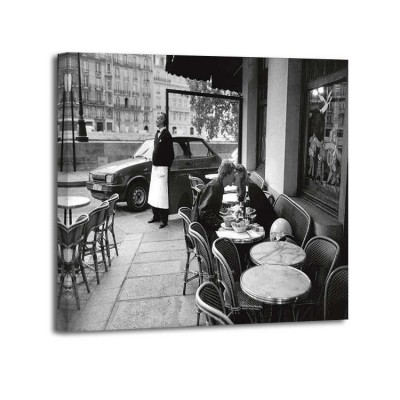 Peter Turnley - Kissing at Sidewalk Cafe Paris